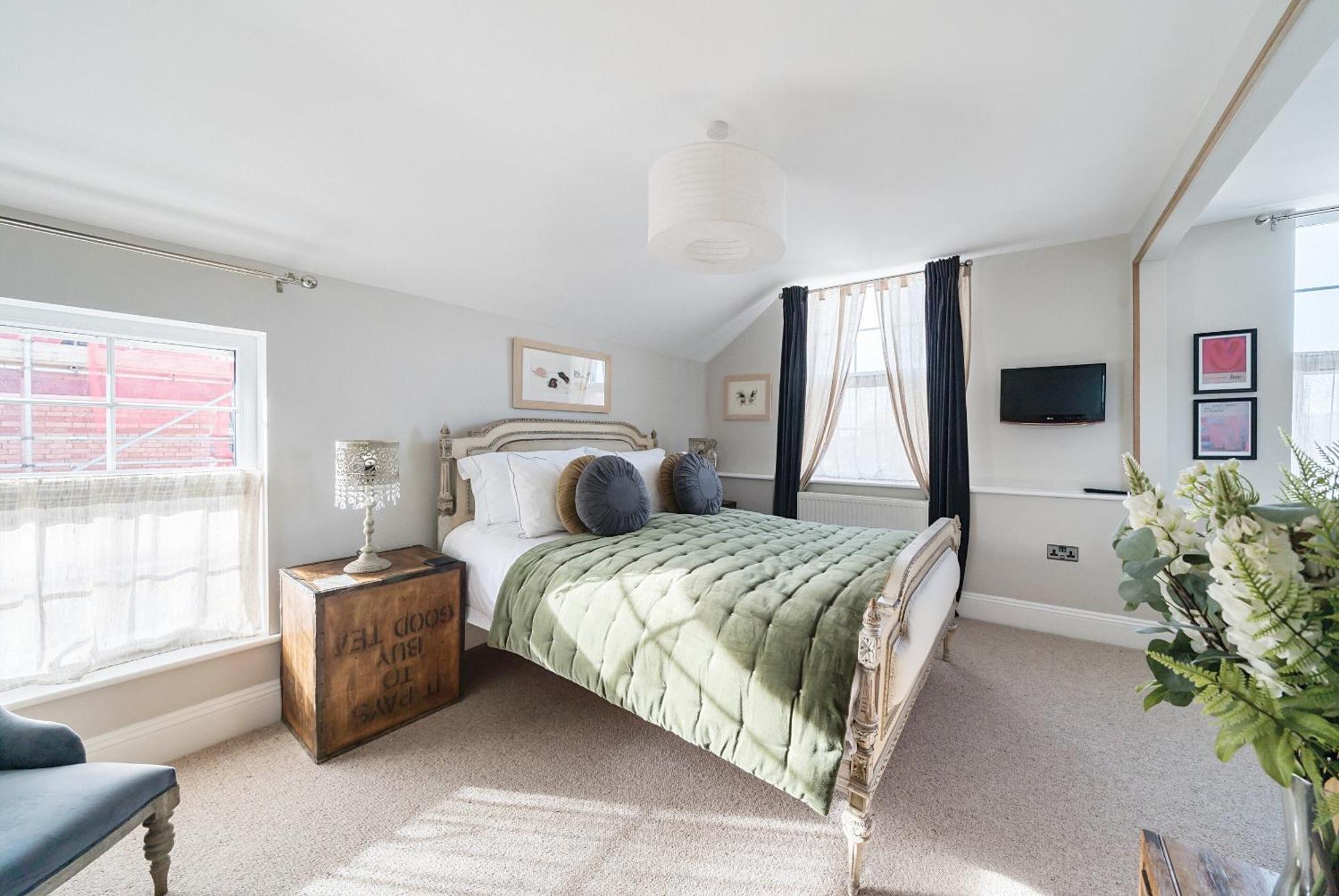 No 22 Bed and breakfast